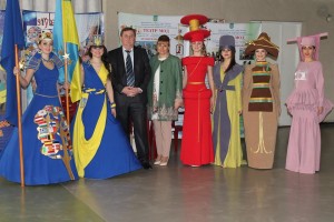 246718_500657763441842_6800629641863766149_n